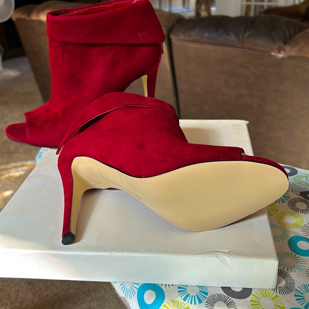 Very sexy open toed bootie